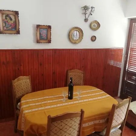 Bogumila Apartment *