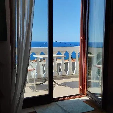 Bogumila Apartment *